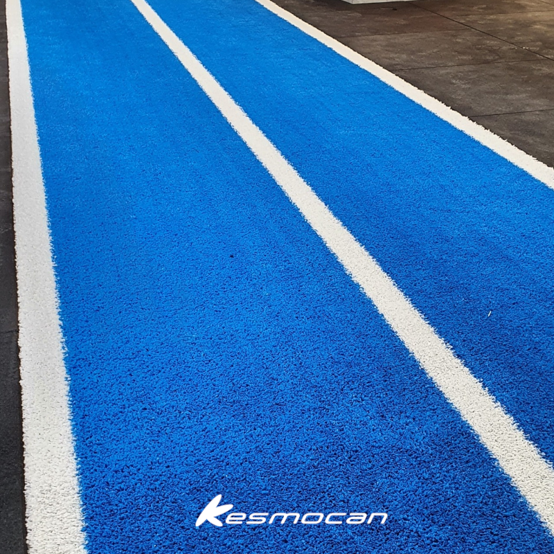 kesmocan-material-deportivo-islas-canarias-mayo-mes-del-suelo-asesoramiento-disponibilidad-instalacion-cesped-artificial-astro-turf-roll-azul.png